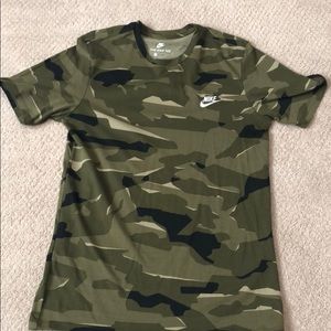 Nike Tee